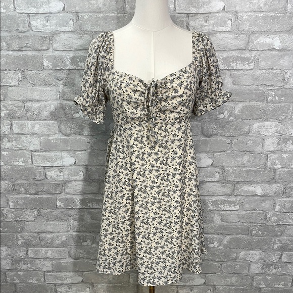 Better Be Floral Mini dress with Puff Sleeves - Picture 1 of 7